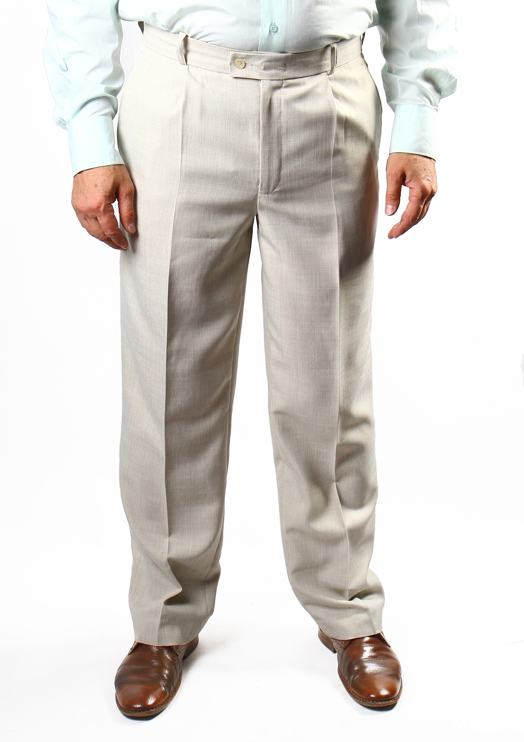Бежевые классические мужские брюки c защипом купить недорого в Москве -интернет-магазин «Мир брюк»